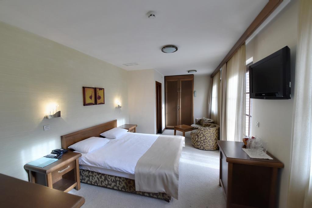 Hotel Prestige Belgrade Exterior photo