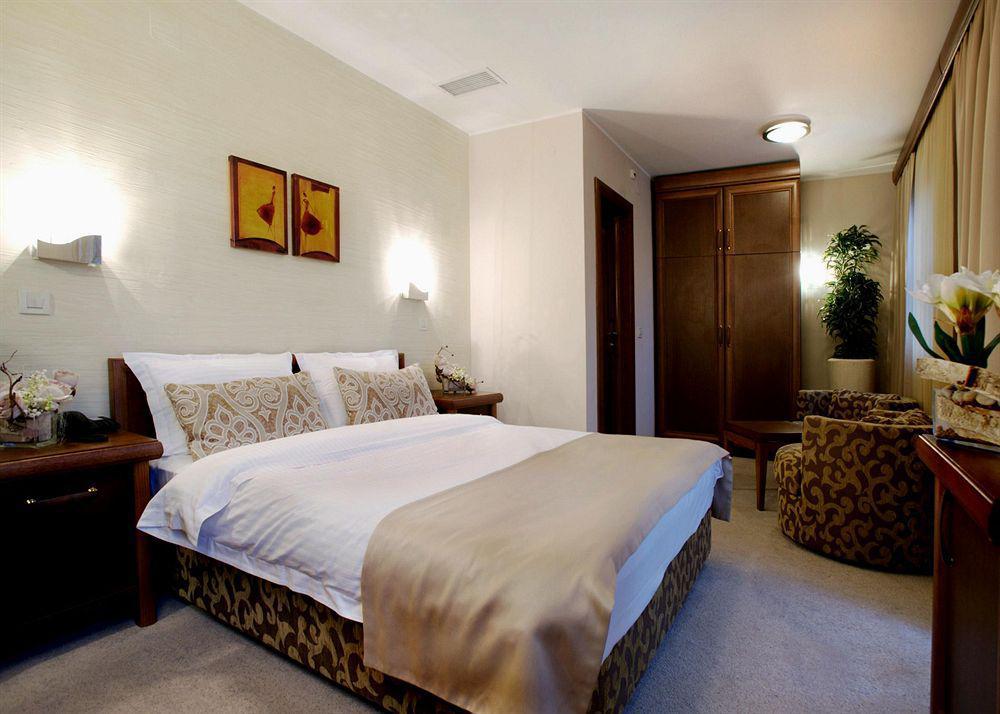 Hotel Prestige Belgrade Room photo